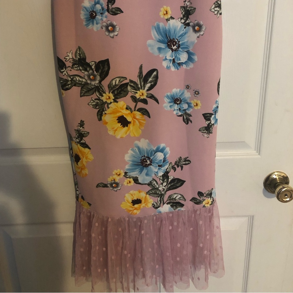 Size 4 Shein dress great for all occasions.